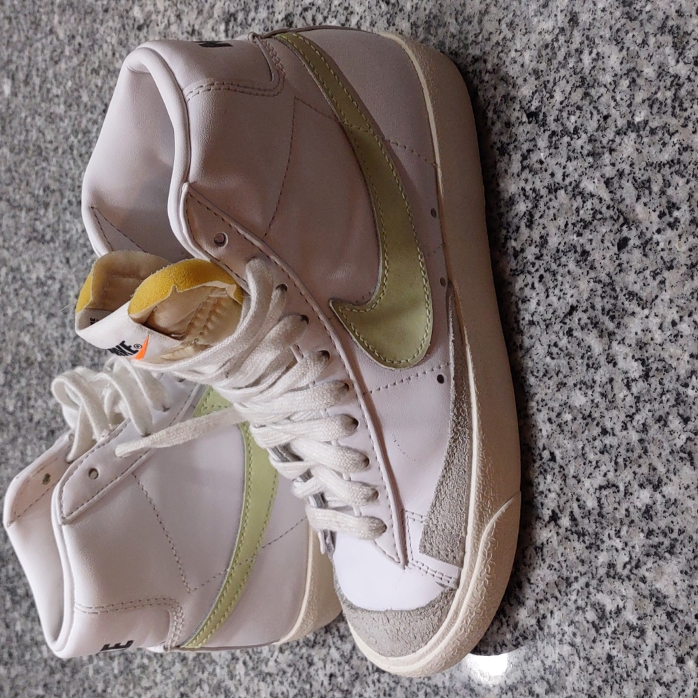 Nike Blazer